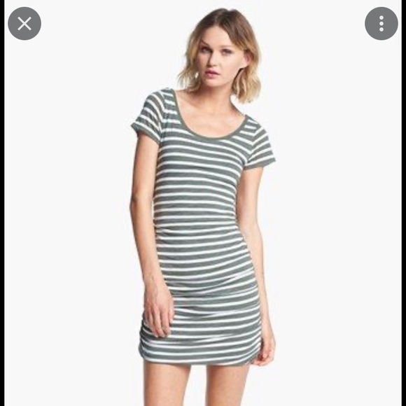 SOLD🍀Splendid striped ruched dress, t-shirt dress. size small - Picture 4 of 12